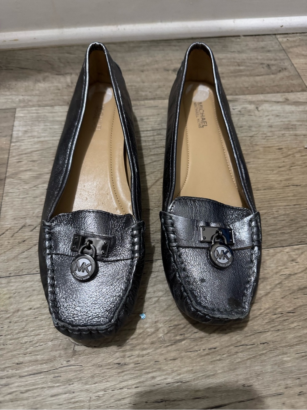 Michael Kors Loafers size 8 M Pair - Picture 2 of 11